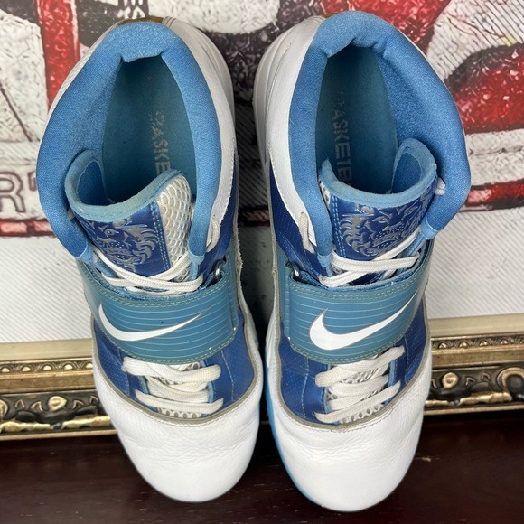 Nike Air Zoom LeBron Witness 2010 Men's Basketball Shoe Size 13.5 White Blue - Picture 5 of 10